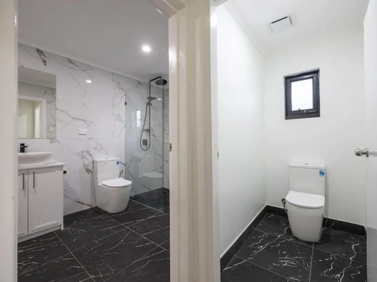 Best Affordable 3B Unit Cbd Steps To River N Stadium Brisbane 0*,